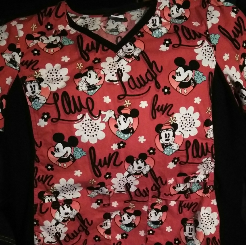 Disney red scrub top xl